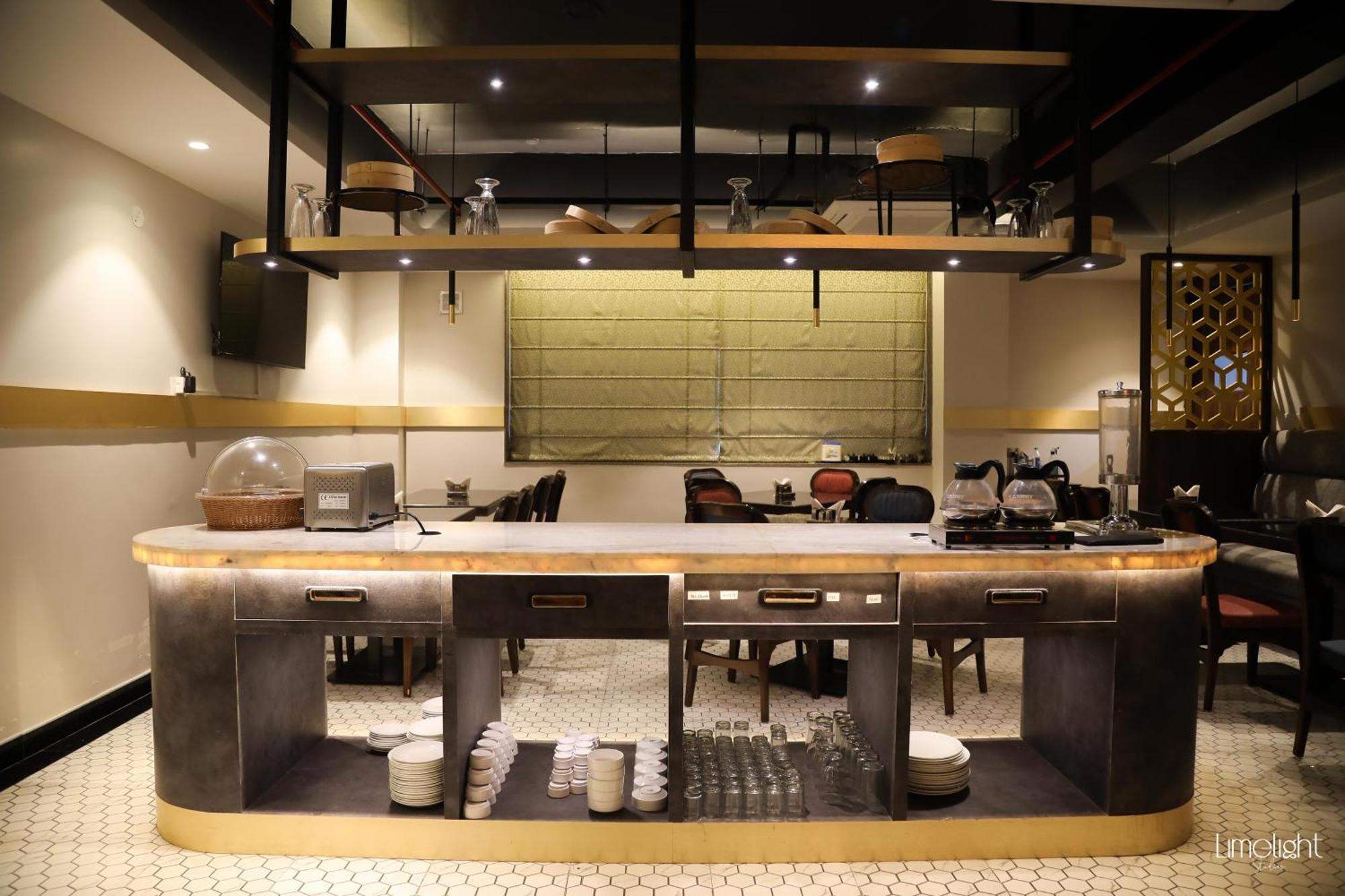 Belvedere Suites Greater Noida Exterior foto